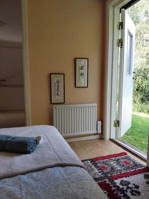 4 dormitorios, tabla de planchar con plancha, wifi y ropa de cama