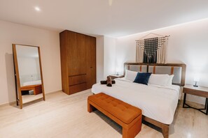 Bügeleisen/Bügelbrett, kostenloses WLAN, Bettwäsche