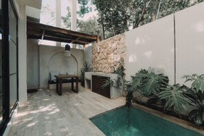 屋外ダイニングエリア