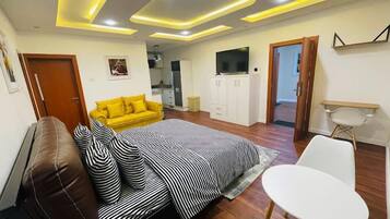 Economy Room, Balcony, City View