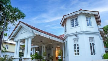 Bagian depan properti