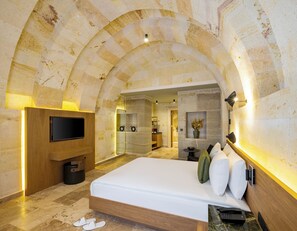 Suite, 1 Queen Bed | Frette Italian sheets, premium bedding, minibar, in-room safe - Mare Cappadocia - Adults Only (Nevsehir)