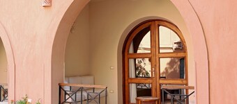 Malkata House Luxe Suite: Desert, Pool & Dine