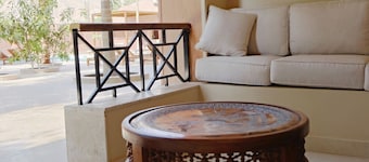 Malkata House Luxe Suite: Desert, Pool & Dine