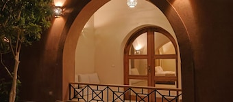 Malkata House Luxe Ground Floor Suite: Pool & Dine