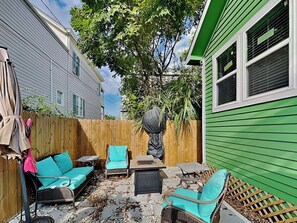 House (2 Bedrooms) | Property amenity