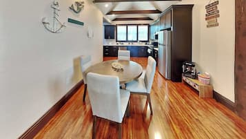House (2 Bedrooms) | Property amenity