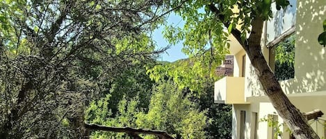 Enceinte de lâhĂ©bergement