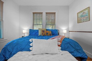 2 chambres, fer et planche à repasser, Wi-Fi, draps fournis