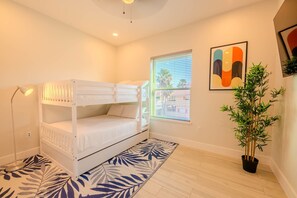 5 bedrooms, iron/ironing board, travel crib, WiFi