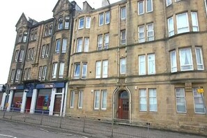 Apartment | Exterior - Flat in Glasgow,close to all Local Amenities, (Glasgow)