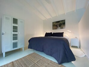 Family Room, Patio, Mountain View | Laptop workspace, free WiFi - Glaciar de Roca Lofts (Paiguano)