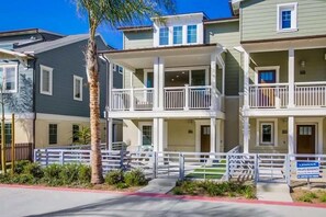 Exterior - NEW* Townhouse-Parks-Beach-Boardwalk-Bay (San Diego)