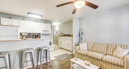 Walkable Couple's Retreat in North Myrtle Beach!
