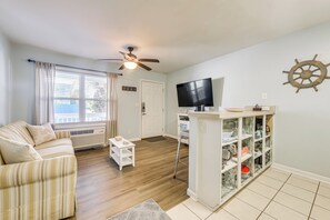 Apartment (1 Bedroom) | Interior