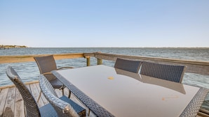 Interior - Riverfront Unit w/ Shared Pool & Dock in Melbourne (Melbourne)