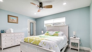 Interior - Riverfront Unit w/ Shared Pool & Dock in Melbourne (Melbourne)