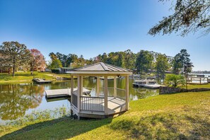 House (4 Bedrooms) | Interior - Waterfront Prosperity Home w/ Dock: Walk to Marina (Prosperity)