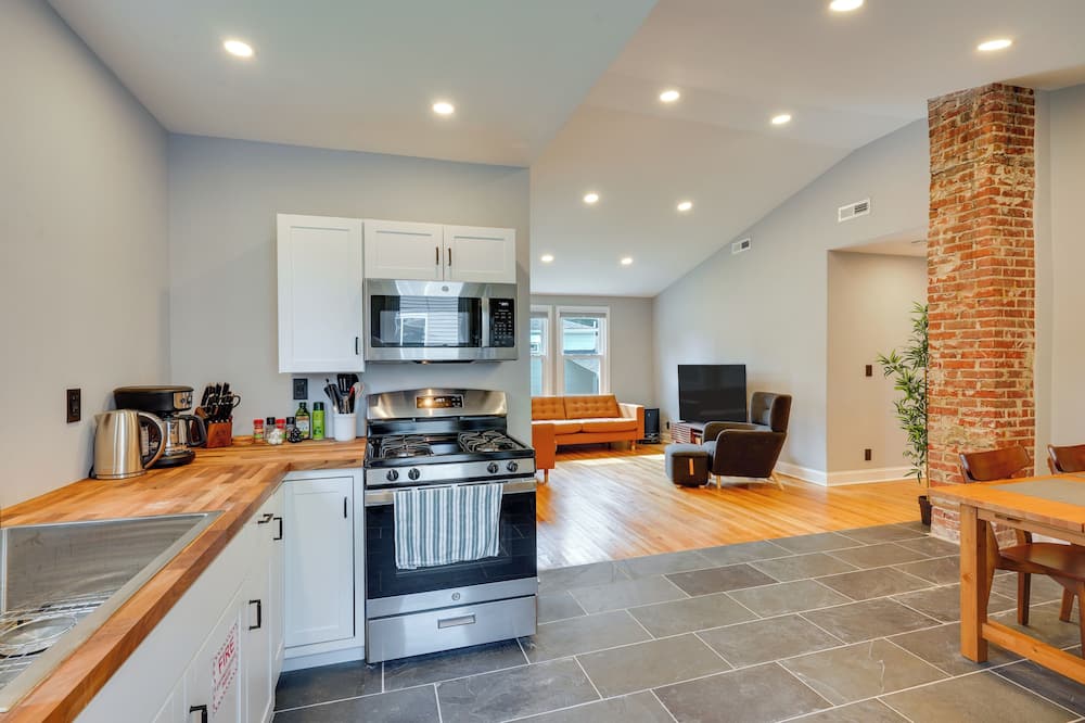 3 Mi to Park Circle: North Charleston Abode! - North Charleston, SC
