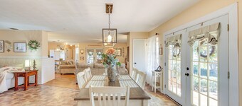 Fire Pit & Patios: Peaceful Alto Getaway!