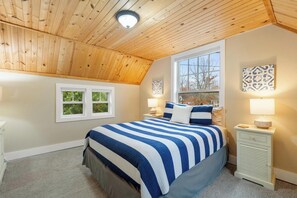 4 bedrooms, iron/ironing board, travel cot, free WiFi