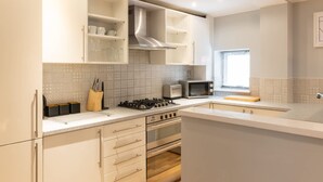 Ảnh chưa phân loại, 5 trong số 14 ảnh, nút