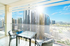 Apartment | Balcony - LUX  The Bonnington JLT Suite 2 (Dubai)
