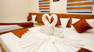 Free WiFi, bed sheets