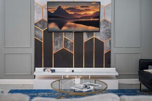 Téléviseur, bureau