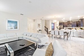 Villa, 6 Schlafzimmer | Wohnbereich