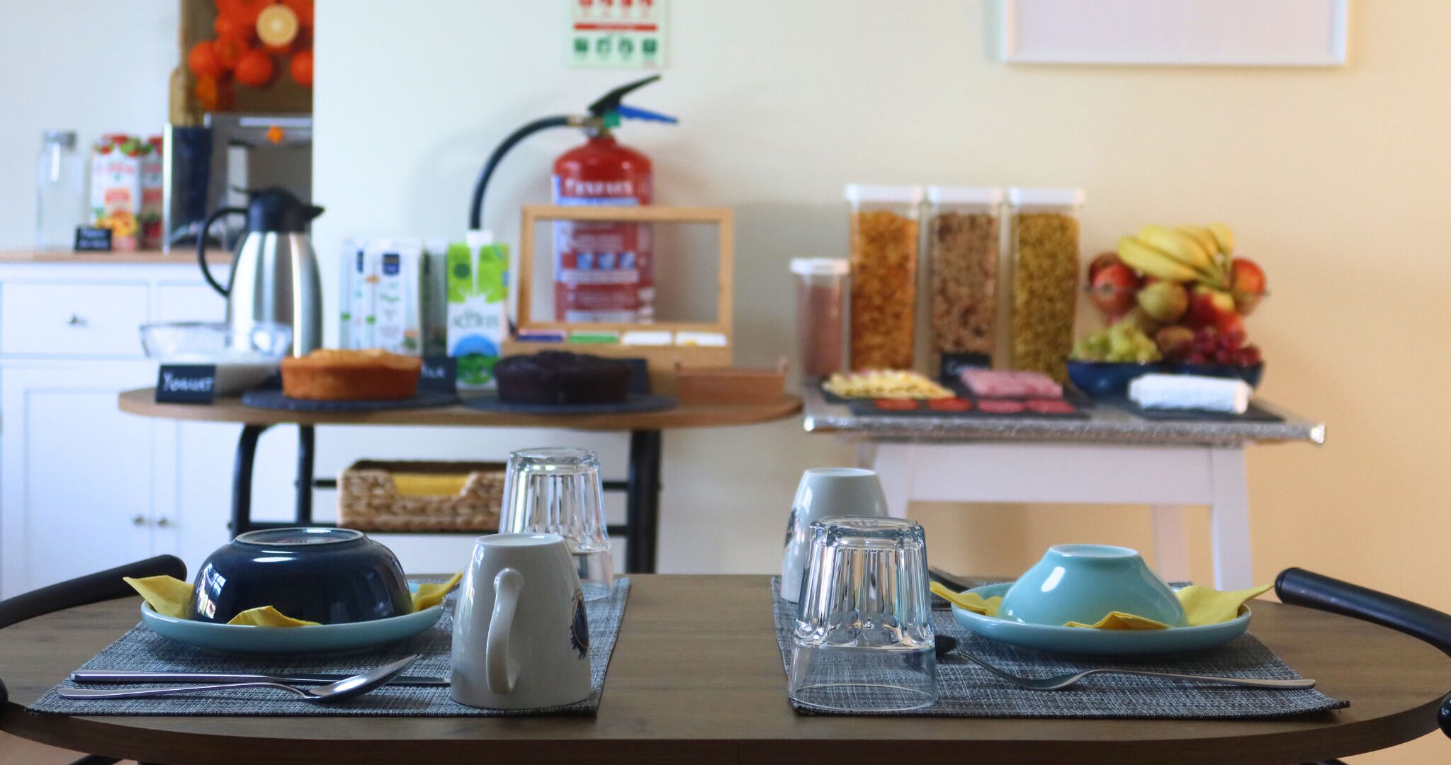 Café da manhã com buffet grátis todos os dias