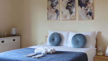 Blackout curtains, free WiFi, bed sheets