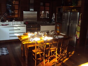 Private kitchen - Magnificent Rio views in this unique large and cozy family home. Pets welcome. (Jardim Botânico Rio de Janeiro)