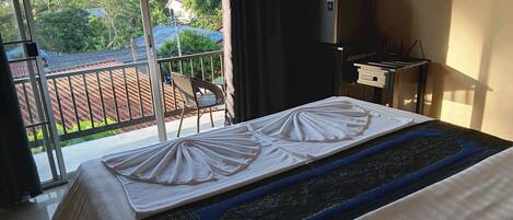 In-room safe, free WiFi