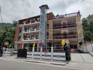 Exterior - Hotel Aashriwad (Srinagar)