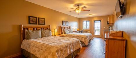 Desk, WiFi, bed sheets