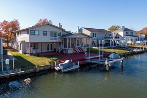 Exterior - LARGE WATERFRONT HOME IN QUIET NEIGHBORHOOD IN OCEAN PINES (Ocean Pines)