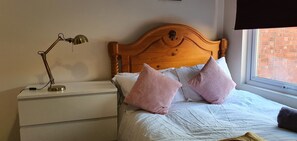 Dormitorio compartido, 1 habitación, vistas a la ciudad | 1 dormitorio