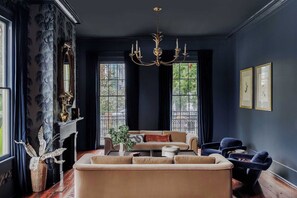 تلفزيون، مكتب