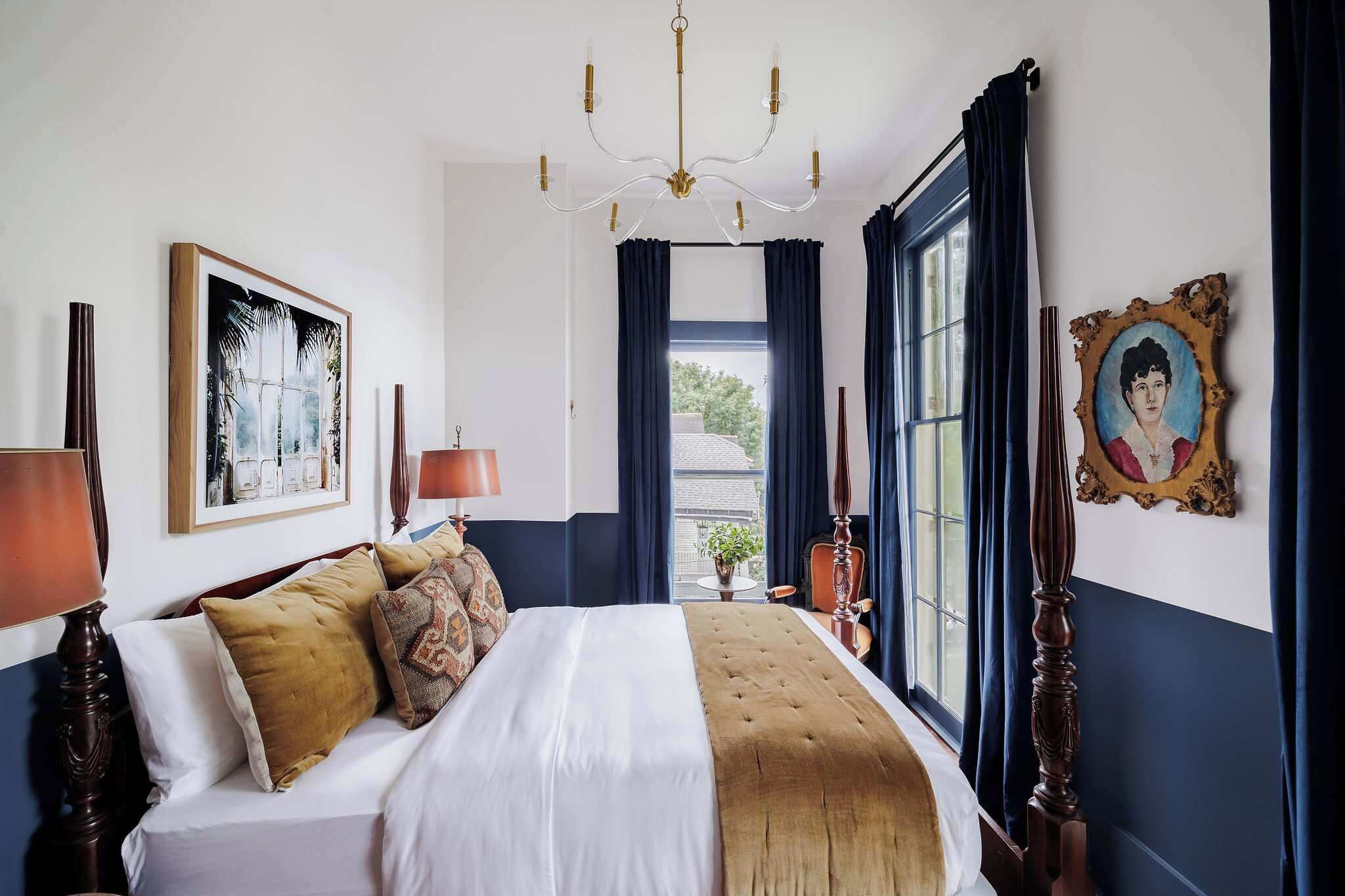 9 bedrooms, desk, iron/ironing board, travel crib