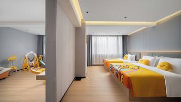 Suite familiare, letti multipli, non fumatori, vista montagna | Biancheria da letto di alta qualità, materassi Select Comfort