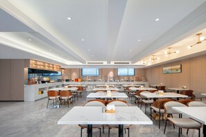 Restaurant - JunYa Hotel of Hibiscus town (Xiangxi)