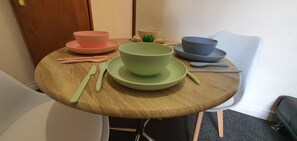 Shared Dormitory, 1 Bedroom, City View | Dining - Room in Guest Room - Spacious Room Near Coventry City Centre (Coventry)