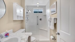 The guest bath... - **SEA BREEZE VILLA** Chic Townhome & Pool + Last Key White Glove Service... (Key West)