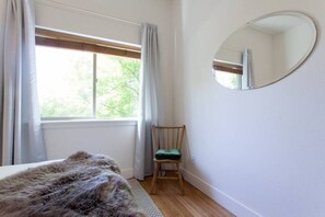 1 bedroom, iron/ironing board, WiFi
