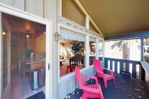 Outdoor dining - 2-Story Condo in Vail, Steps from Ski Shuttle (Vail)