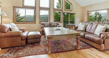 6 bd 5 Bath, 5k sq ft Ski Home, Close to Vail & BC