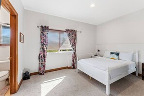 6 bedrooms, iron/ironing board, travel crib, WiFi