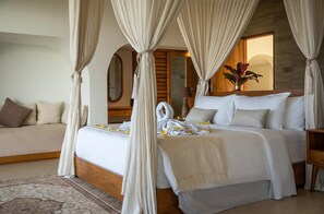 Desk, laptop workspace, free WiFi - Villa Kalliste (Penida Island)