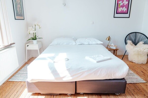 Fer et planche à repasser, Wi-Fi, draps fournis